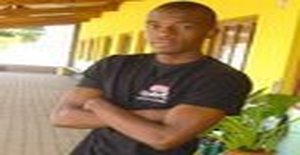 Chume 36 years old I am from Maputo/Maputo, Seeking Dating Friendship with Woman